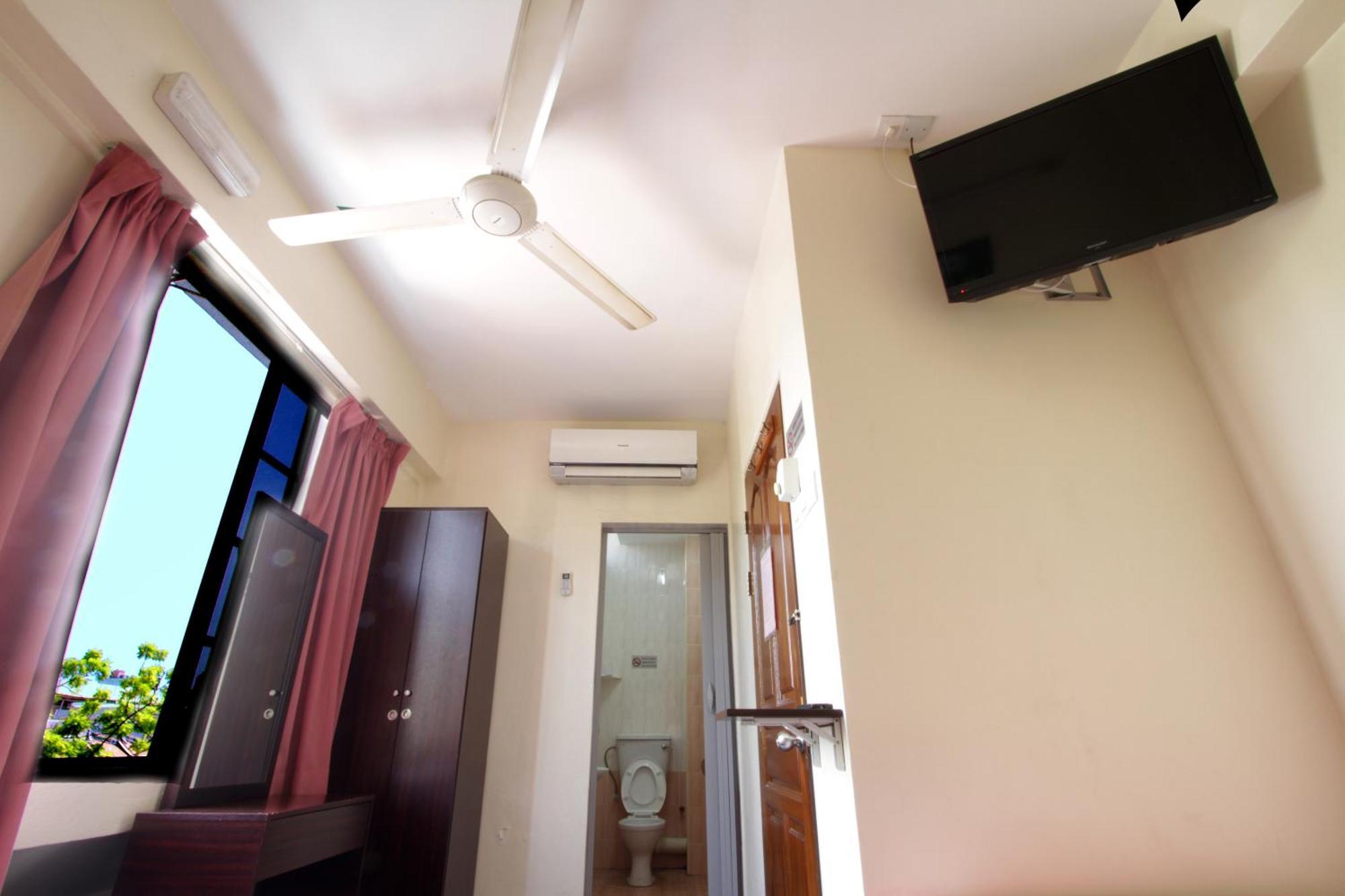 Broadway Budget Hotel جورج تاون الغرفة الصورة